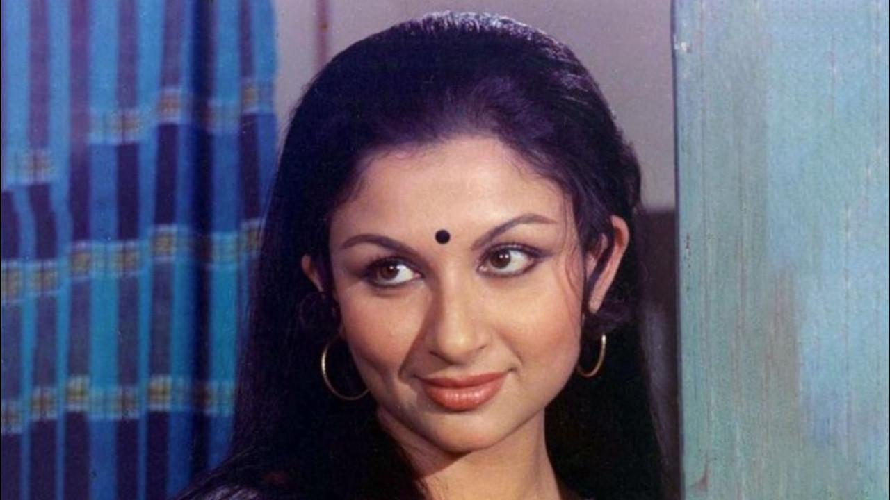 Mausam 1975 movie scene