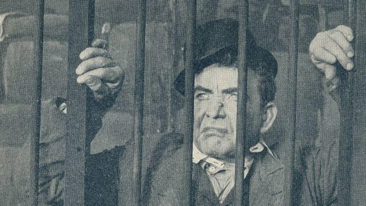 How the 'Duke of Leisure' Reached His Winter Home 1912 movie scene