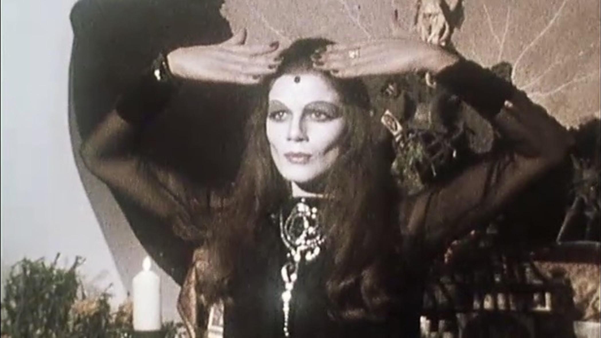 Vampira 1971 movie scene