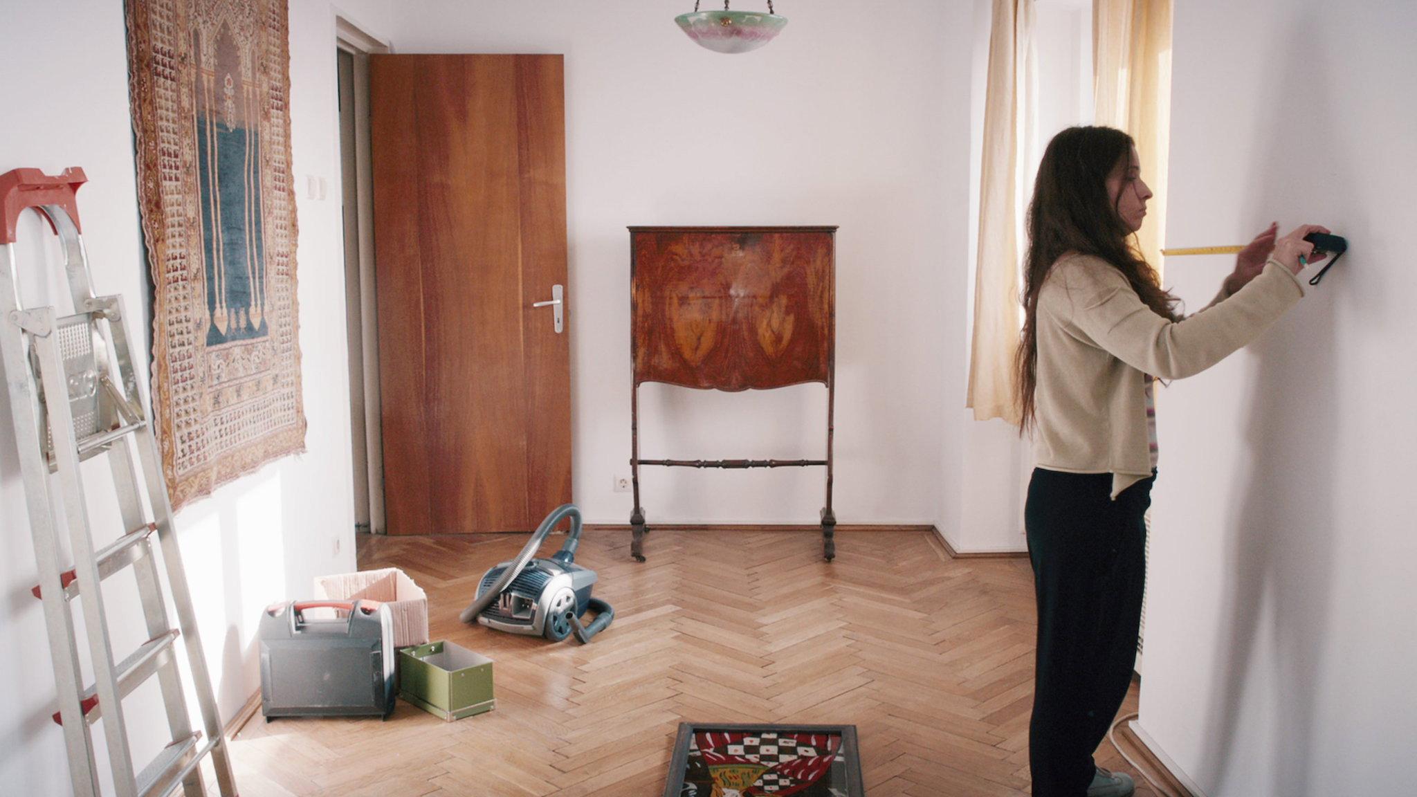 Self-Portrait of a Dutiful Daughter 2015 movie scene