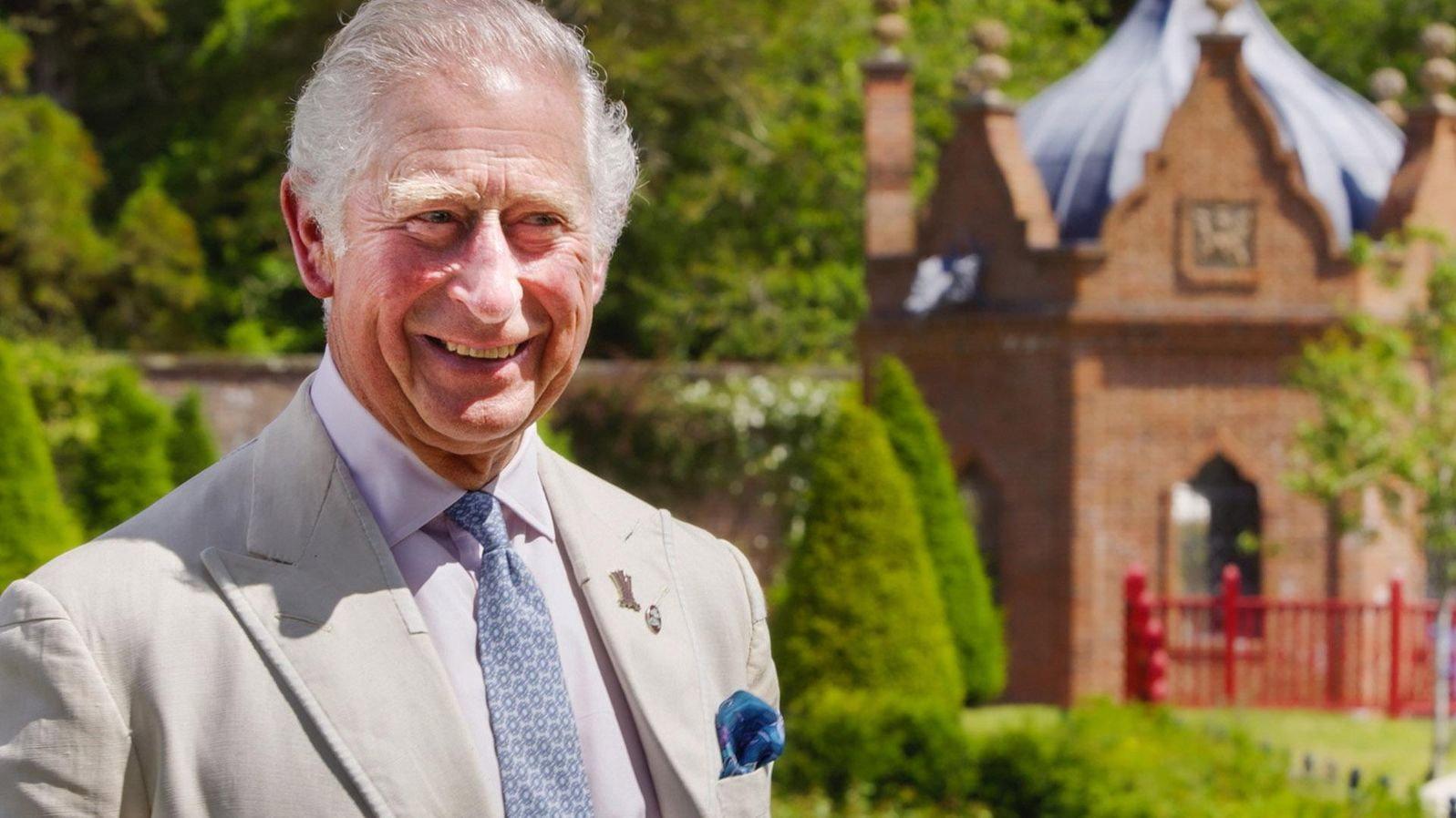 A Royal Grand Design 2022 movie scene