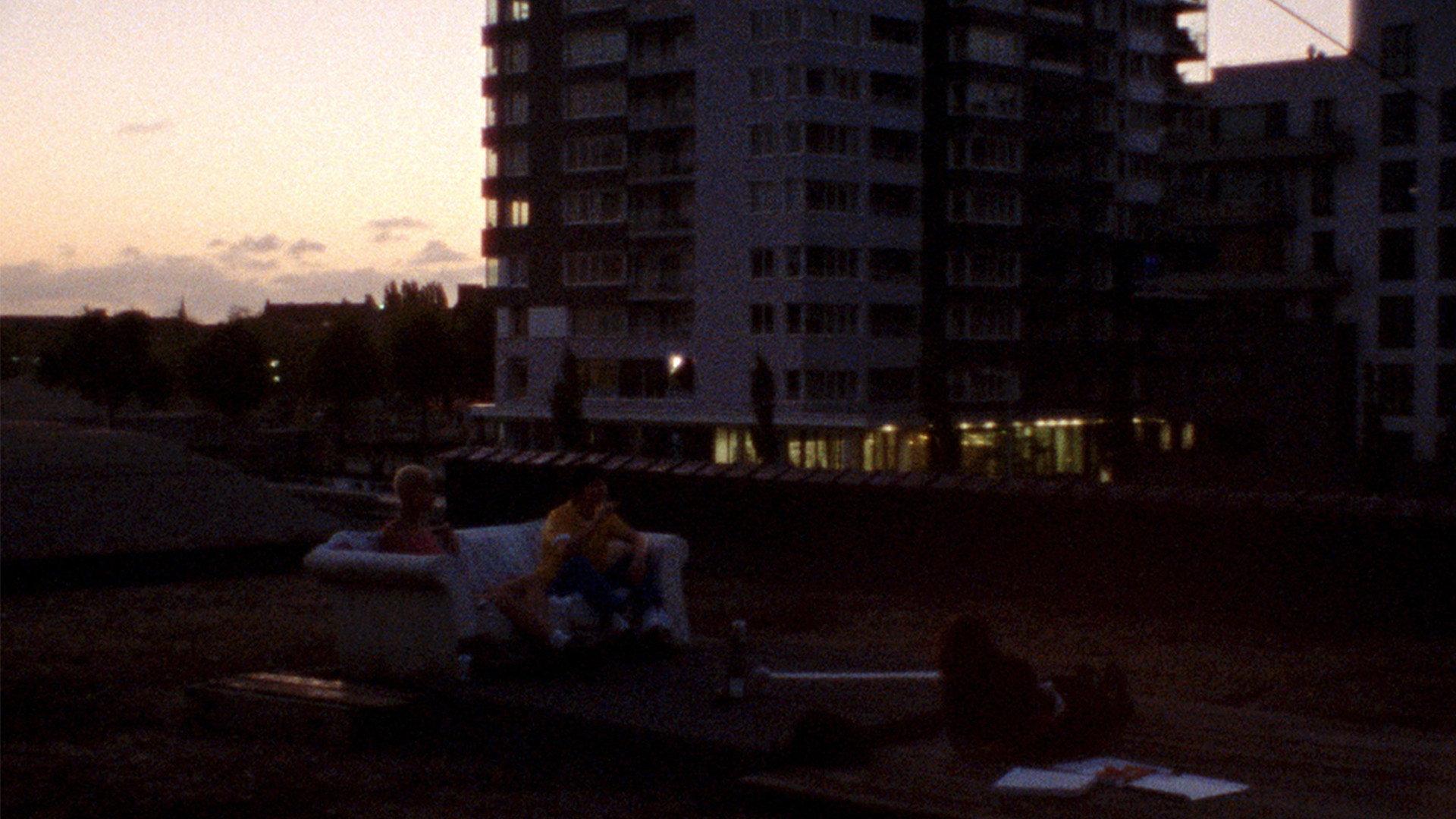 Sunday Nostalgia - Le dimanche des amis 2022 movie scene