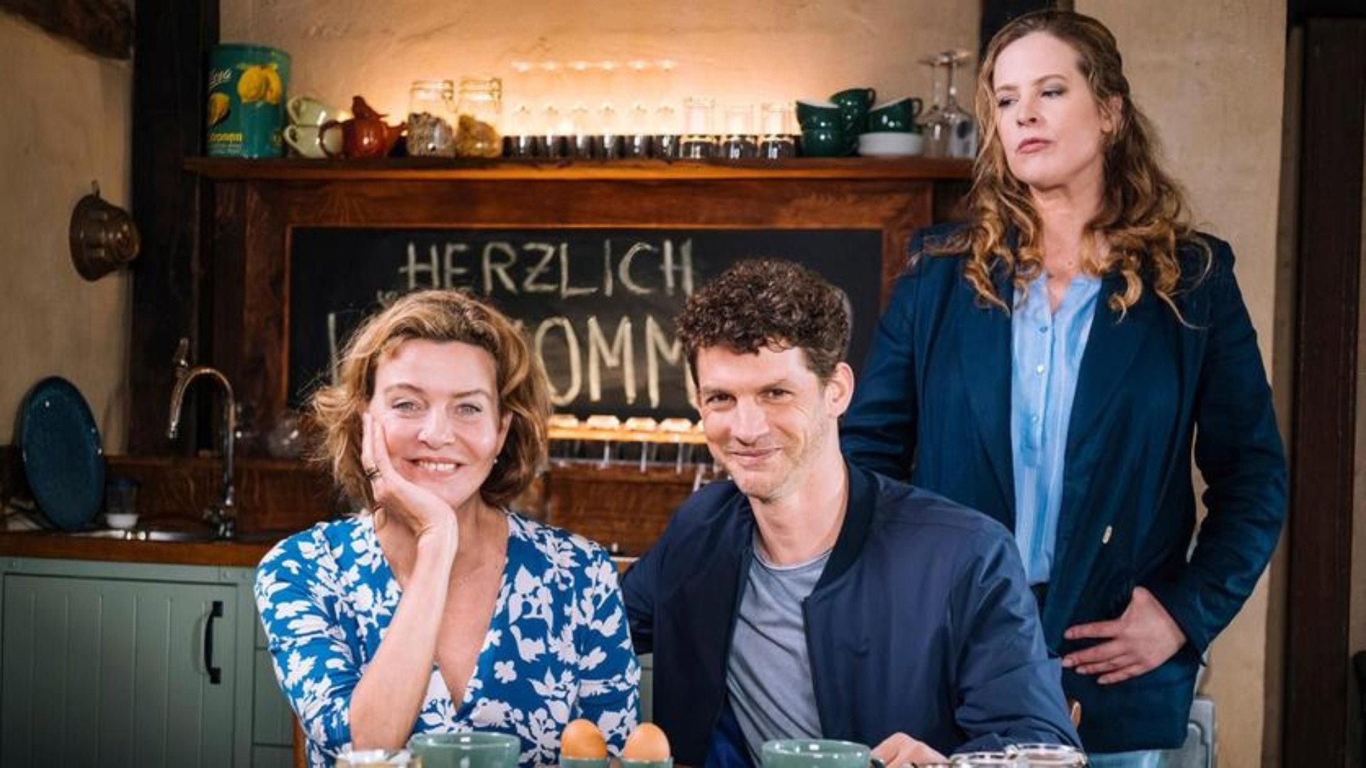 Meine Mutter im siebten Himmel 2021 movie scene