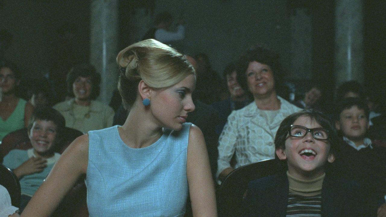 Valentin 2002 movie scene