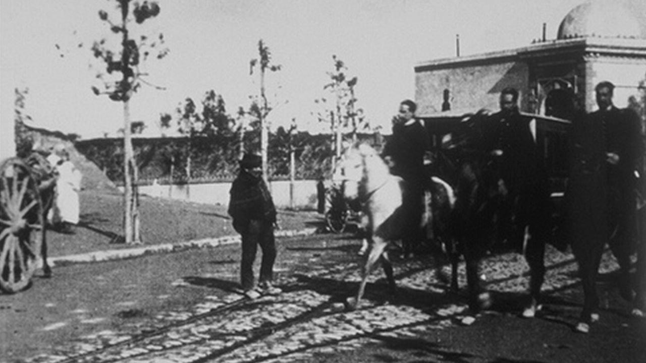 Tunis: Le Bey et son escorte 1896 movie scene