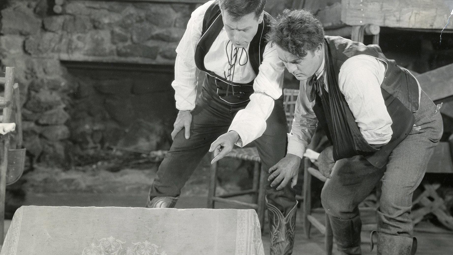 Singer Jim Mckee 1924 movie scene