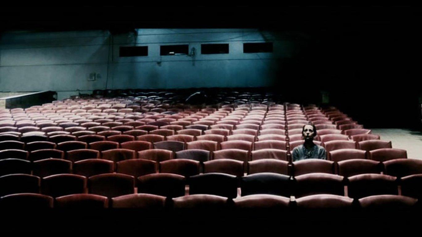 To Each His Own Cinema 2007 movie scene