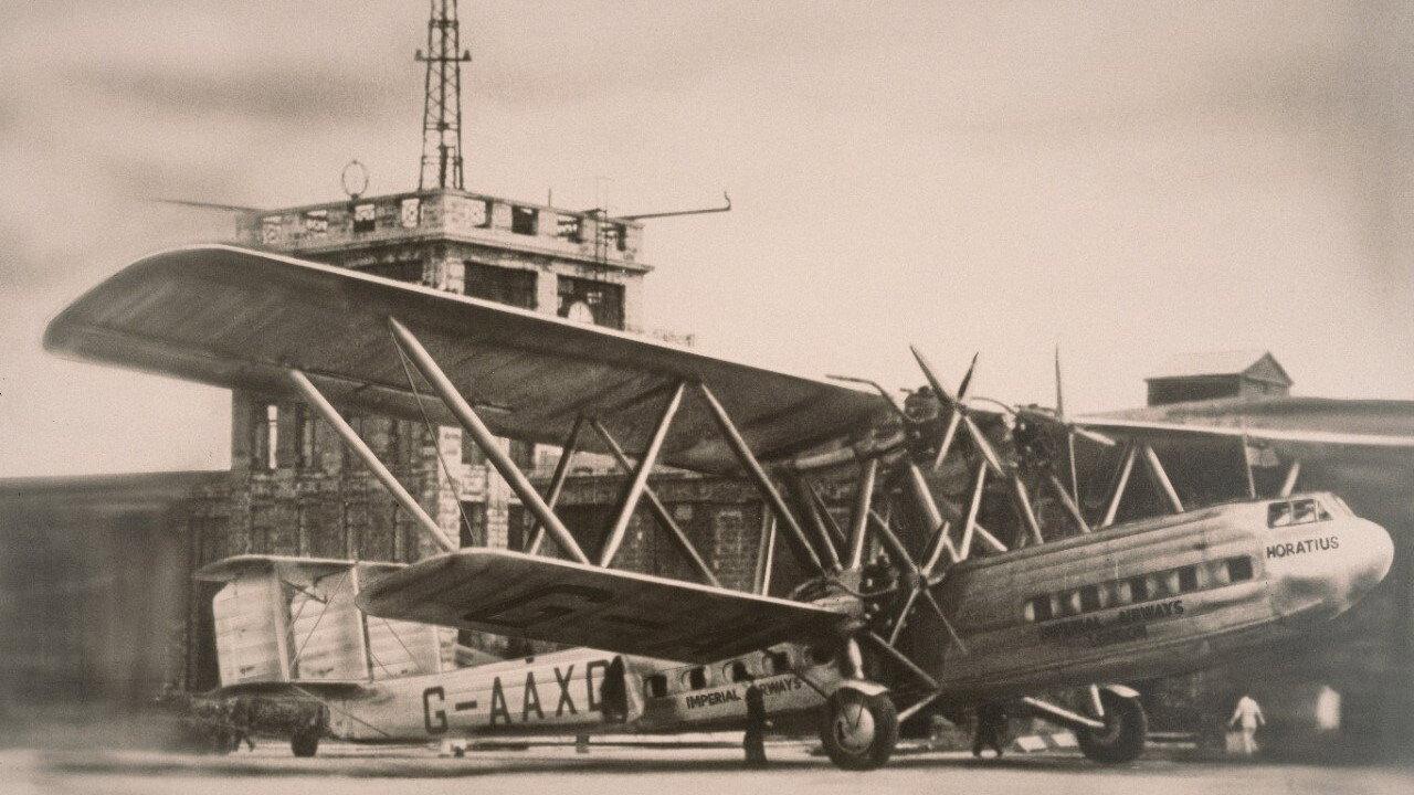 Airport 1934 movie scene