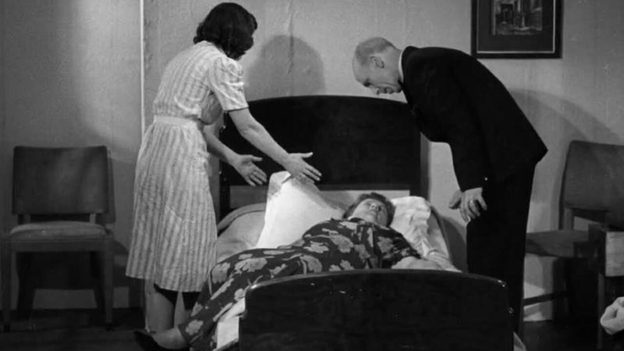 Quiz Crime No. 2 1944 movie scene