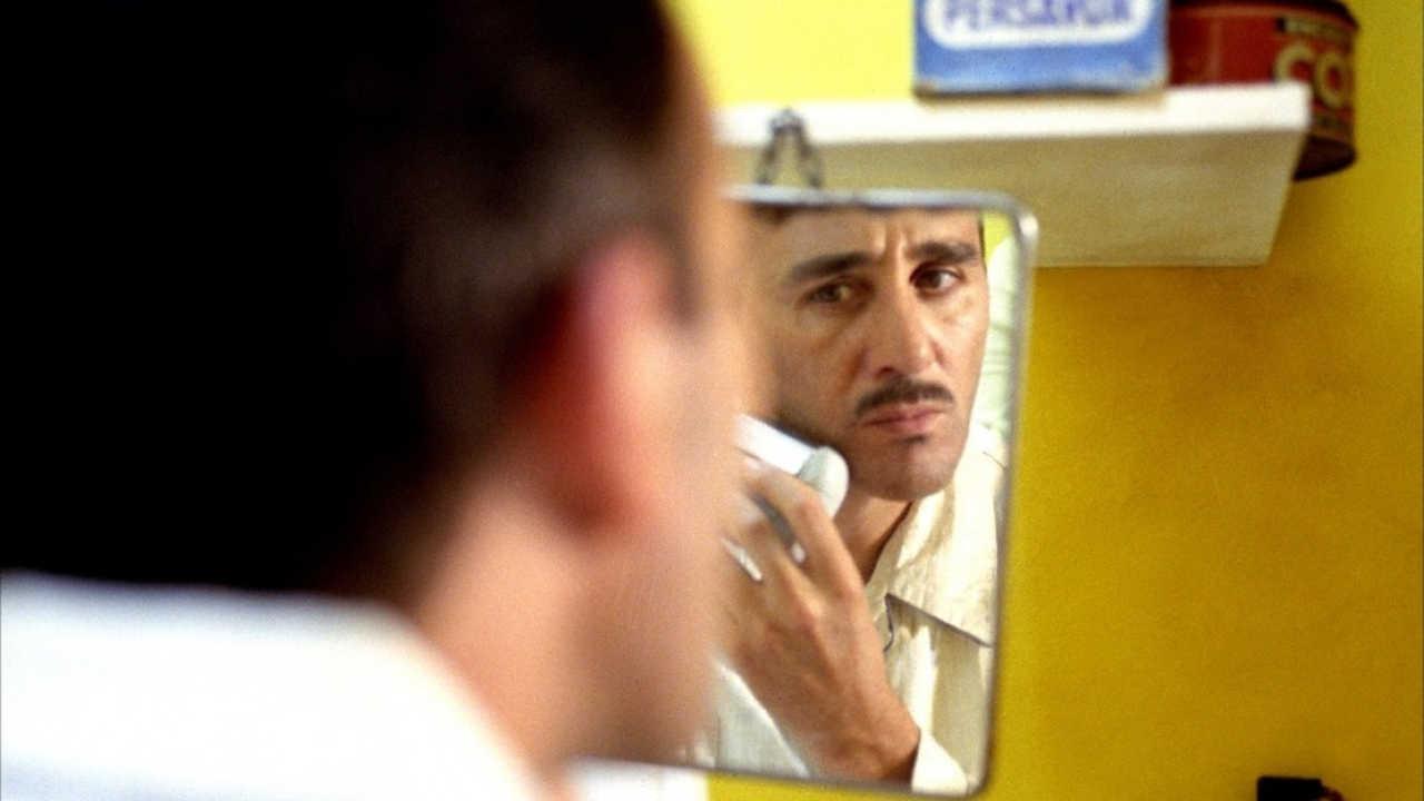 Aux abois 2005 movie scene