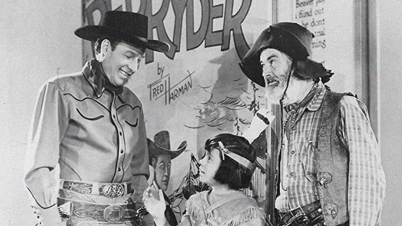 Tucson Raiders 1944 movie scene