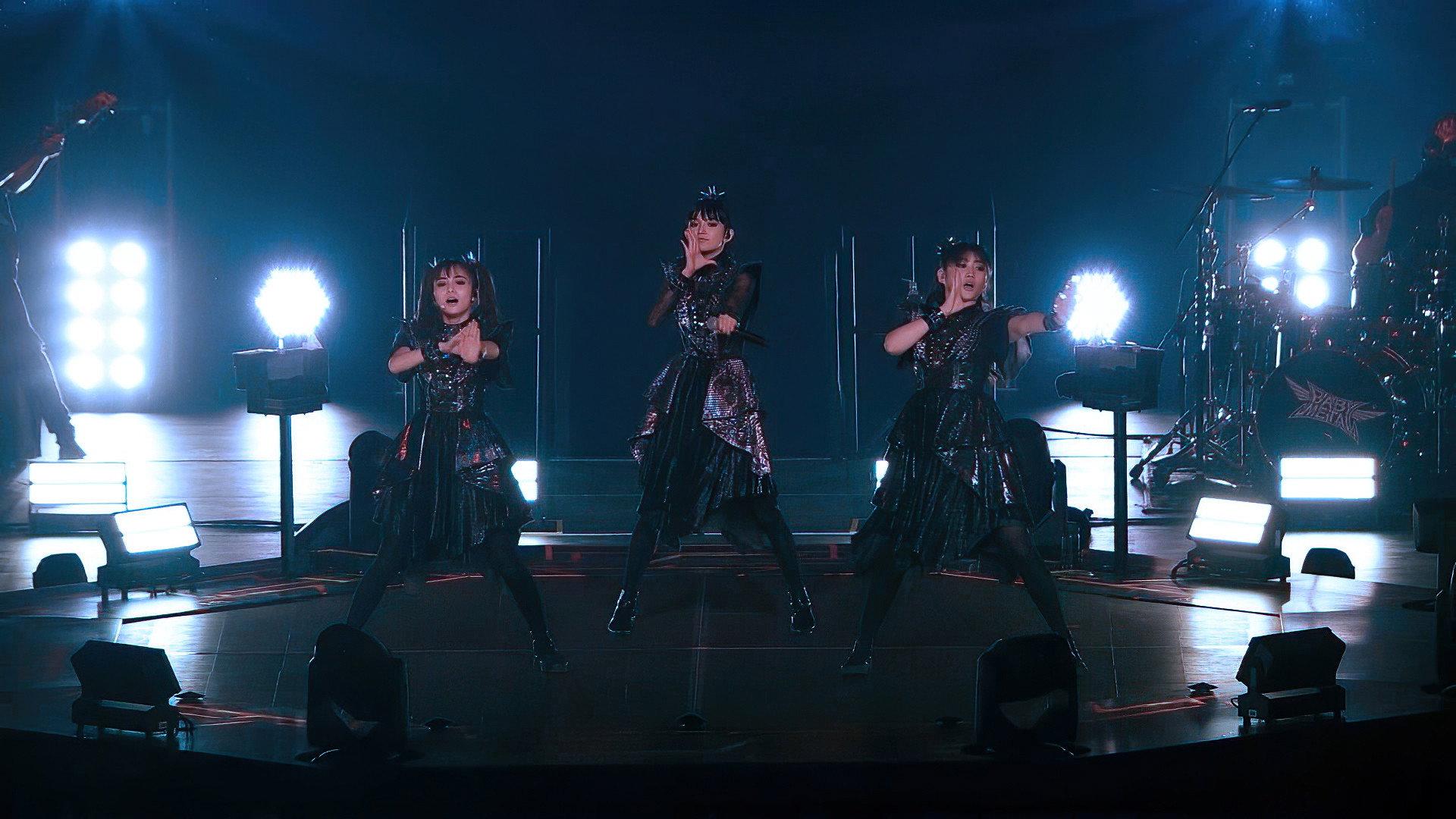 BABYMETAL Live at The Forum 2019 movie scene