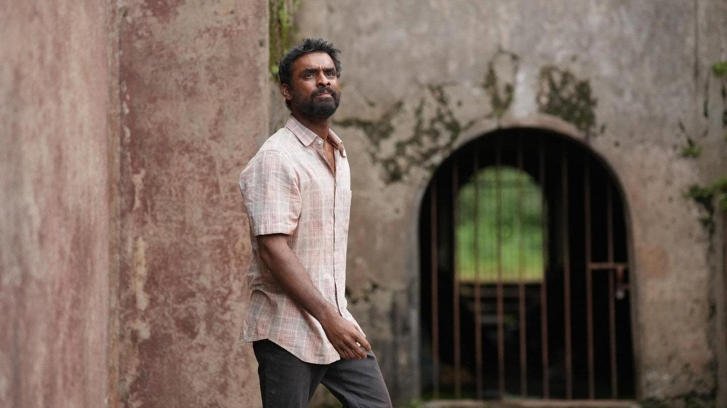Adrishya Jalakangal 2023 movie scene