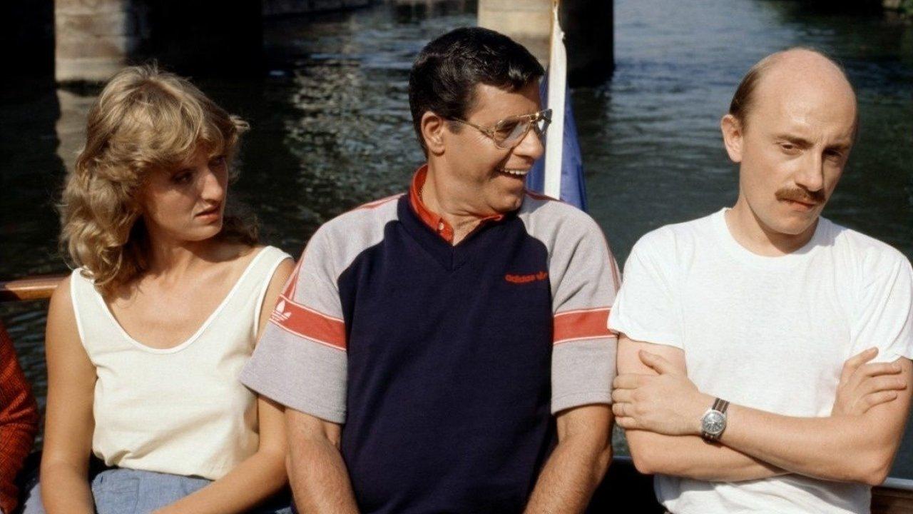 The Defective Detective 1984 movie scene