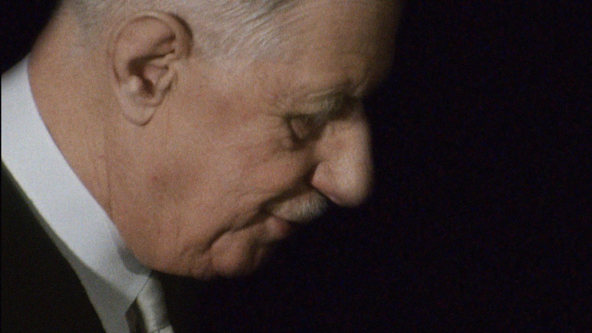 De Gaulle, the Last King of France 2017 movie scene