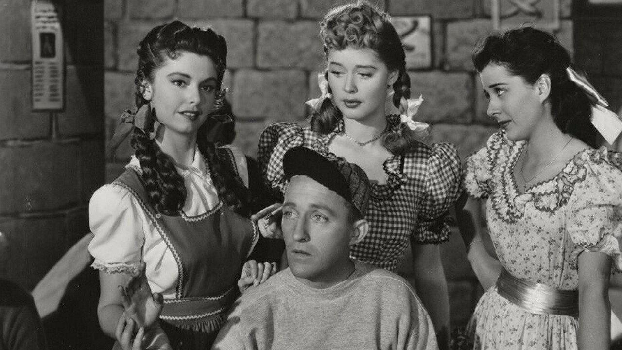 Duffy's Tavern 1945 movie scene
