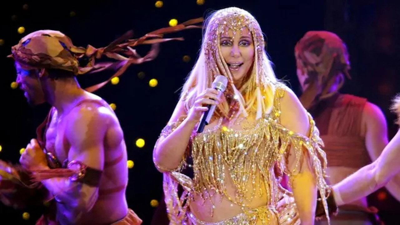 Cher: Live in Concert 1999 movie scene