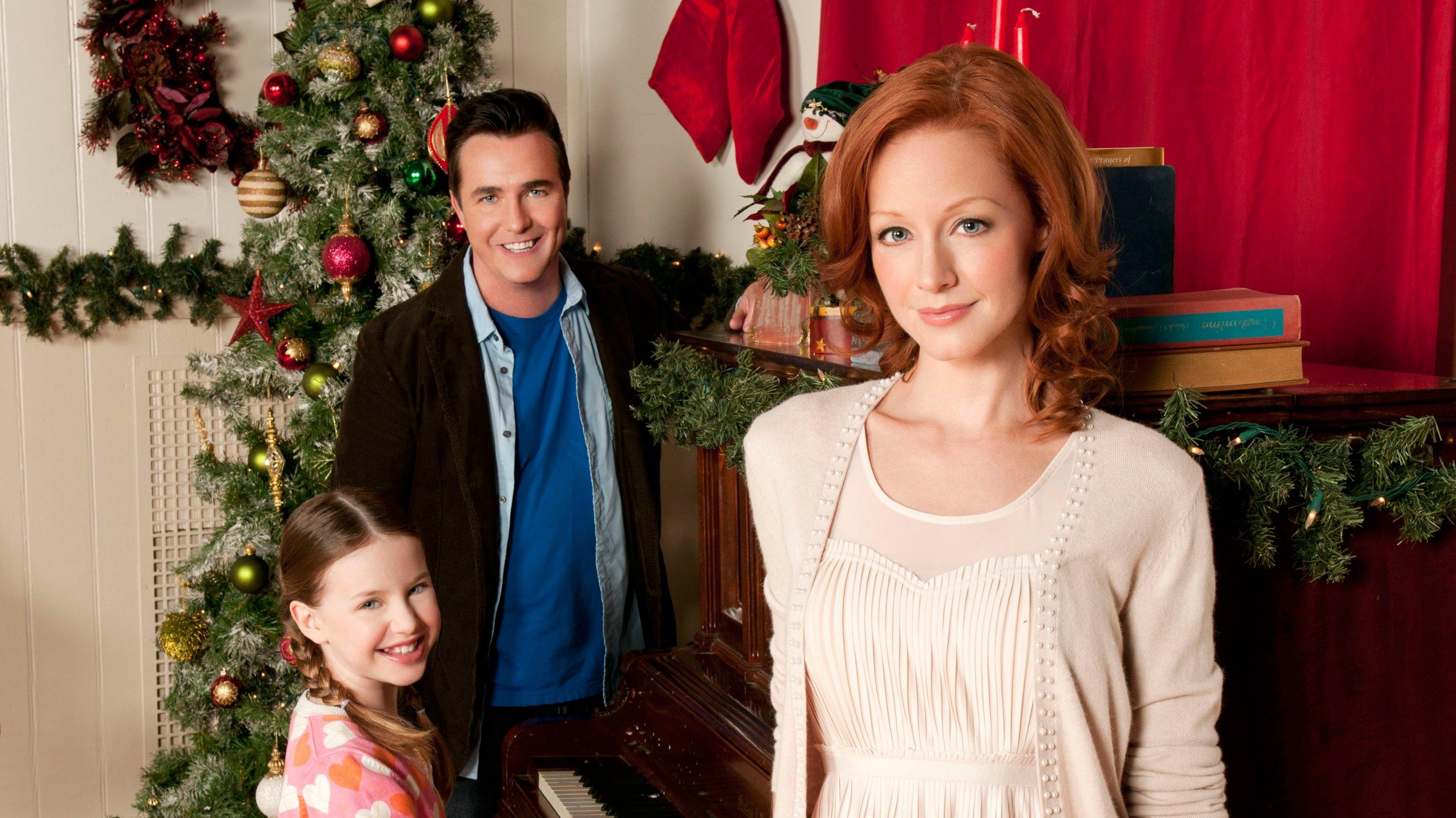 Christmas Magic 2011 movie scene