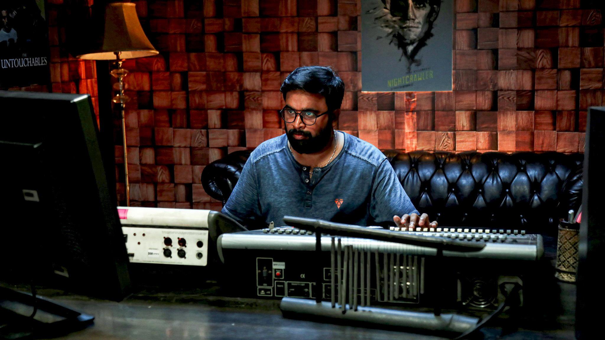 Naan Mirugamaai Maara 2022 movie scene