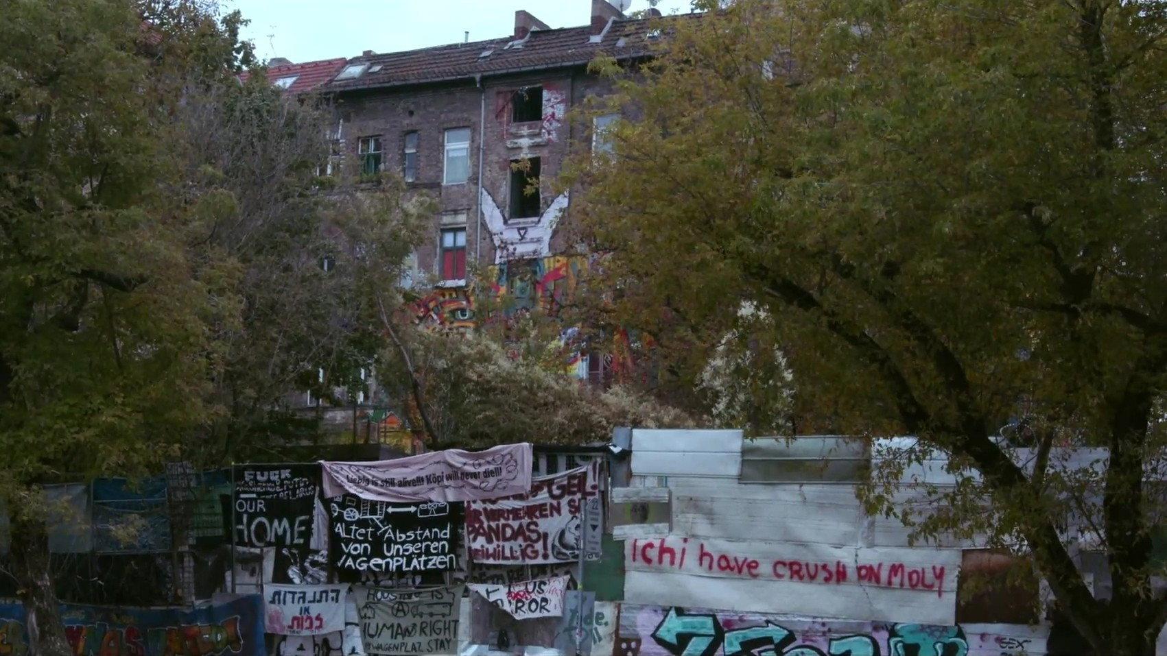 Berlin Utopiekadaver 2024 movie scene