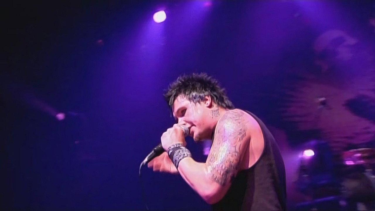 Papa Roach - Live & Murderous in Chicago 2005 movie scene
