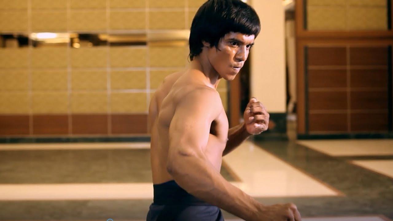 Puthiya Bruce Lee 2018 movie scene