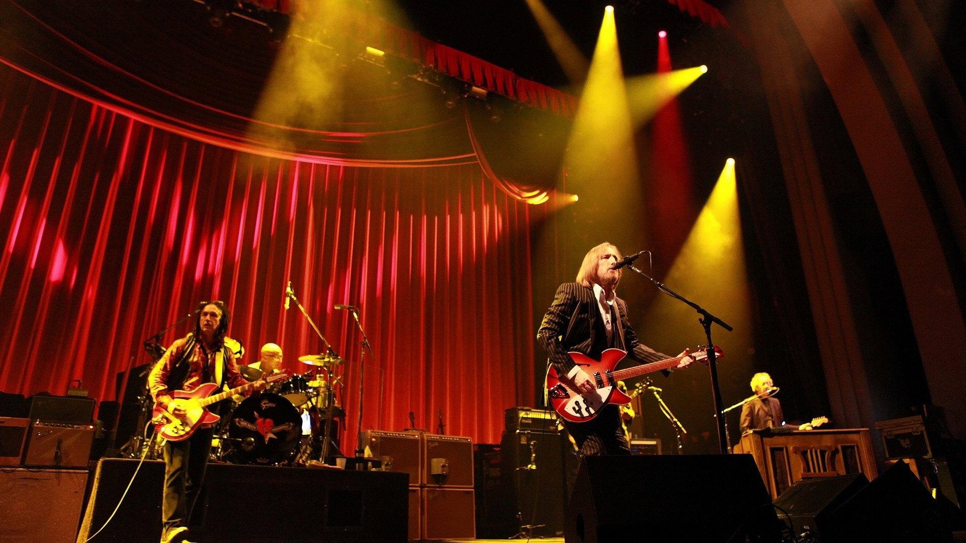 Tom Petty And The Heartbreakers: Live in Concert 2003 movie scene