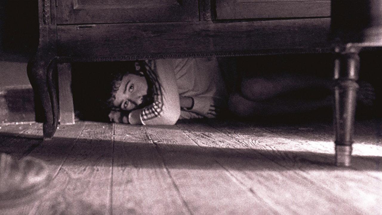 The Eye on the Nape 2001 movie scene