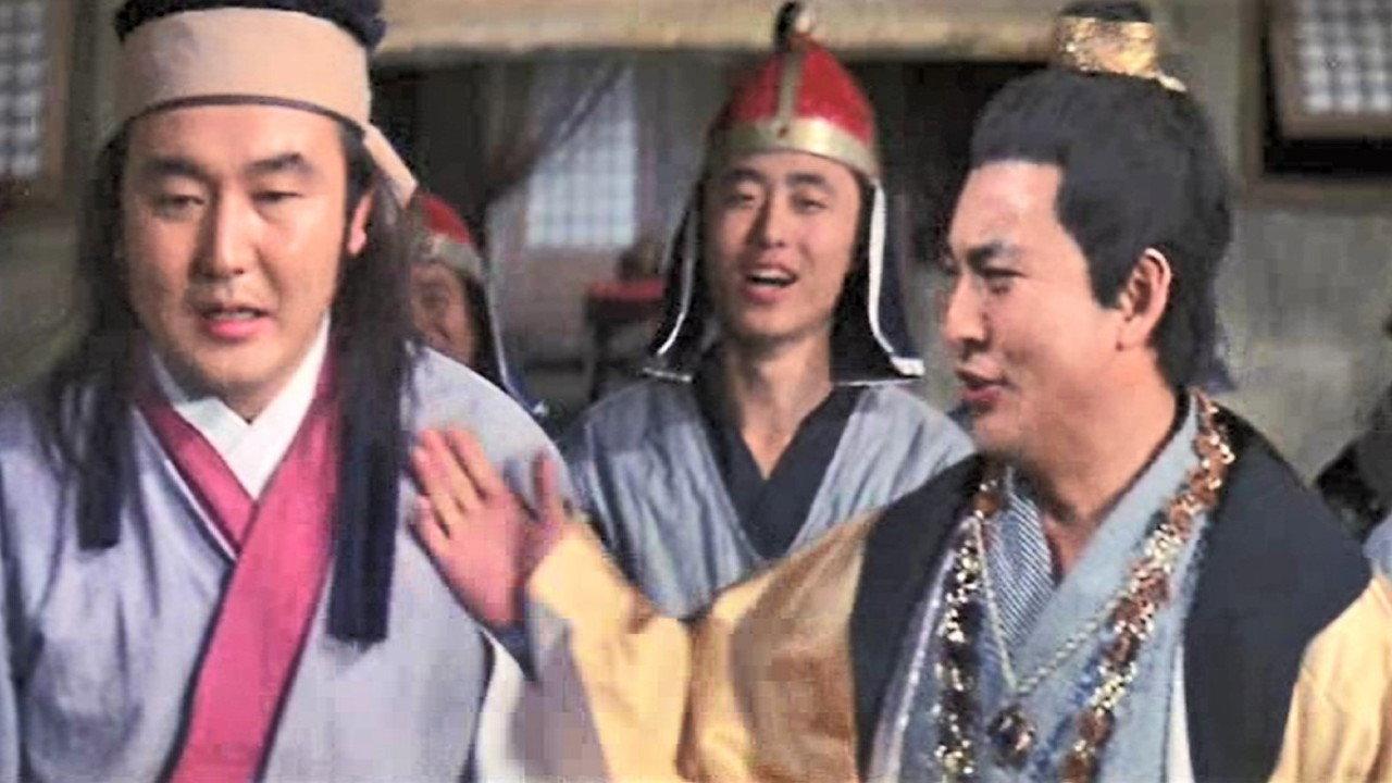 The Two Revengeful Hunchbacks 1971 movie scene