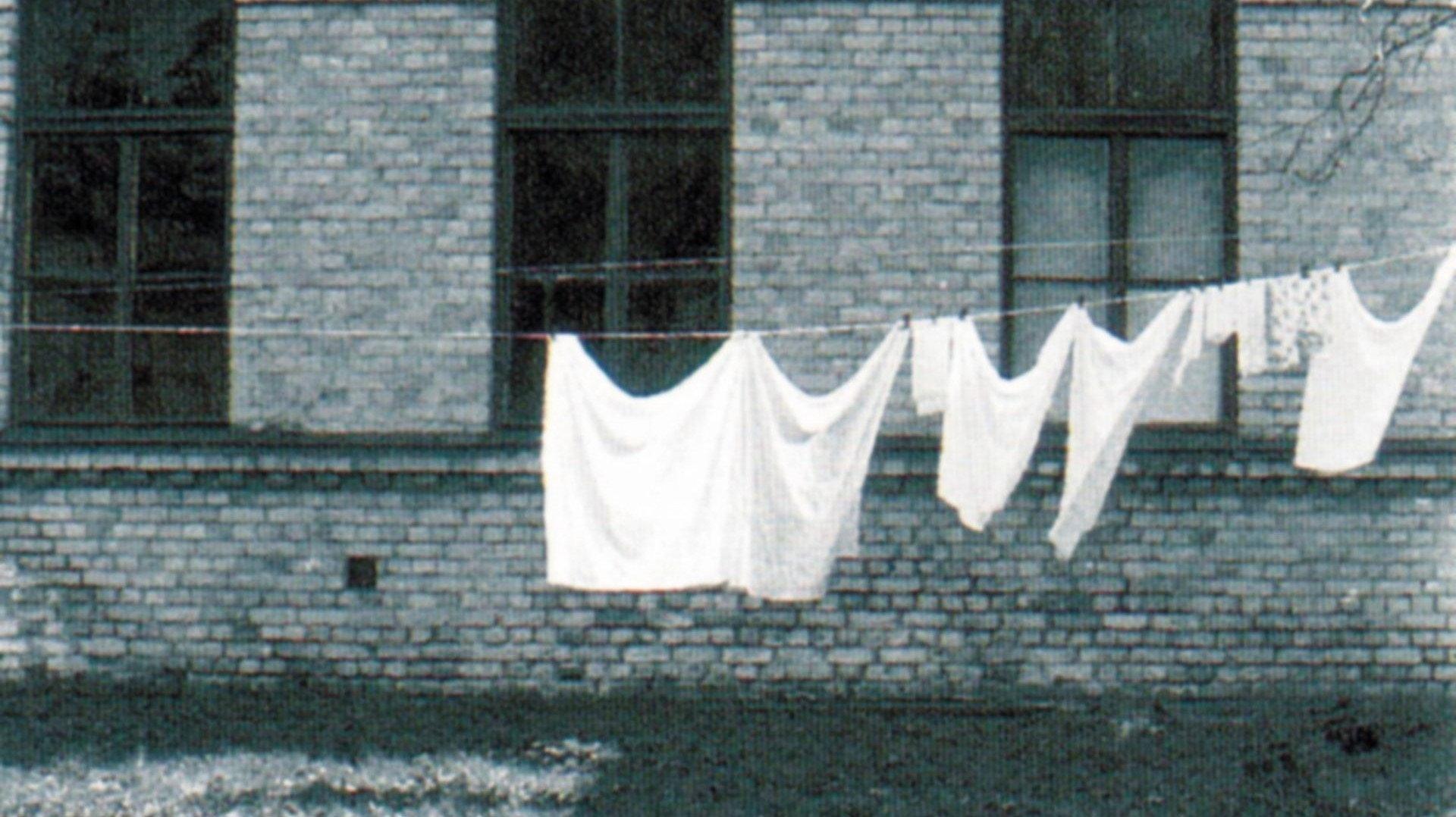 The Linen 1991 movie scene