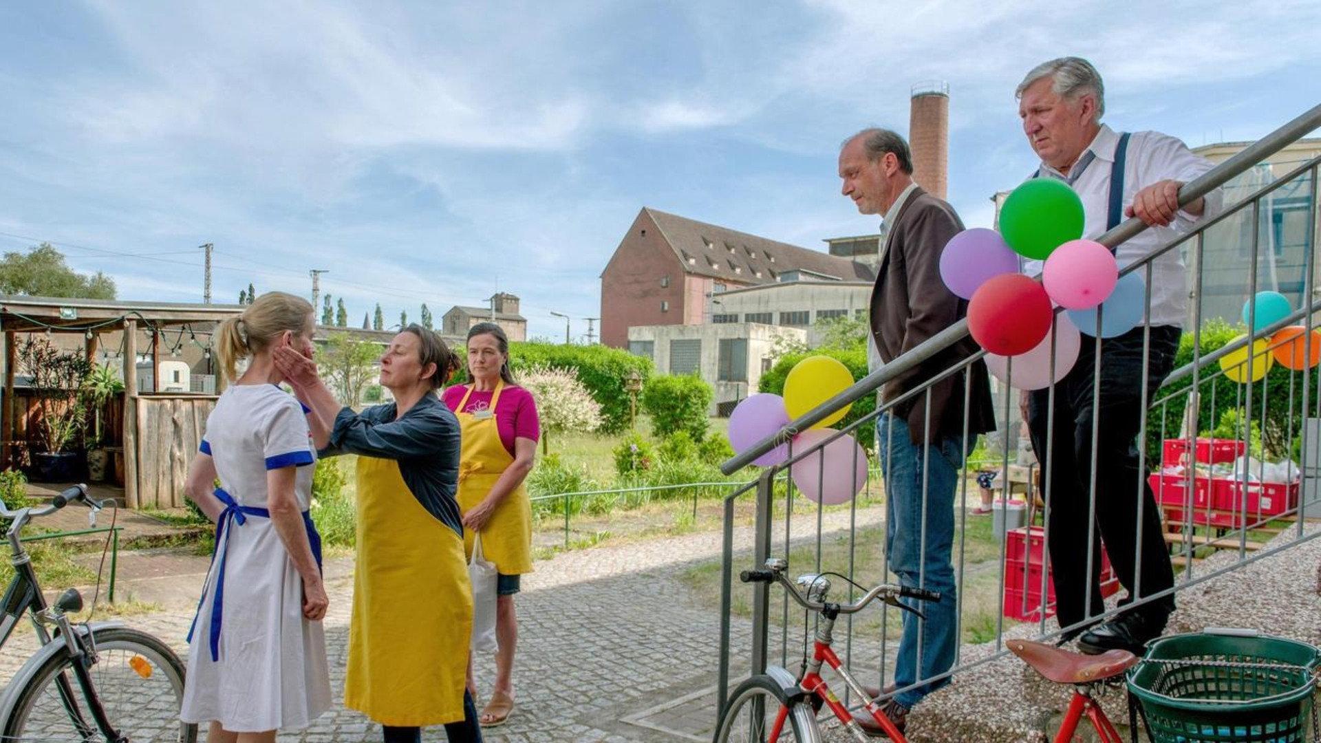 McLenBurger - 100% Heimat 2022 movie scene