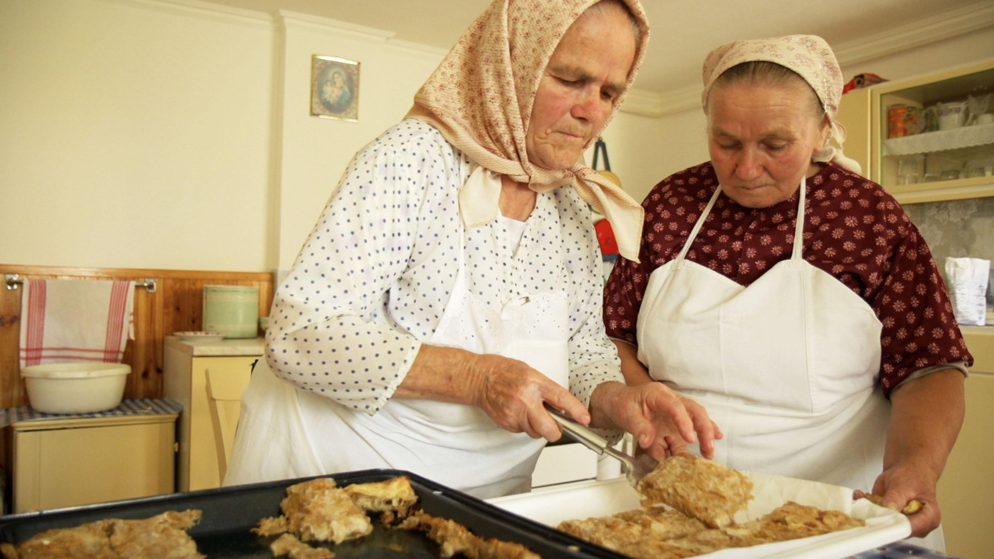Strudel Sisters 2016 movie scene