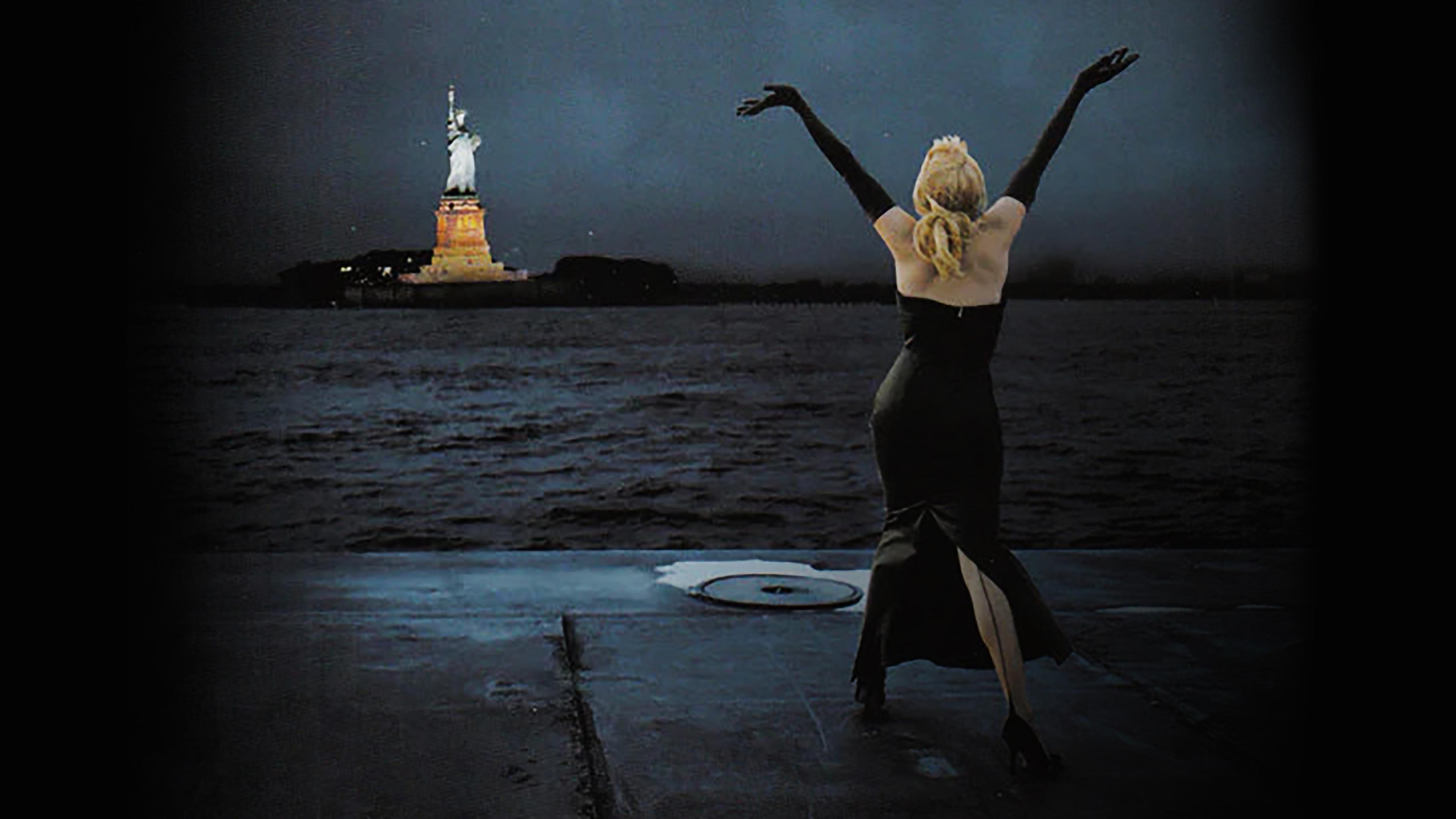 Cyndi Lauper - Live... At Last 2004 movie scene