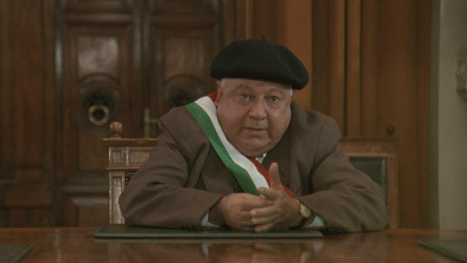 Fantozzi to the Rescue 1990 movie scene