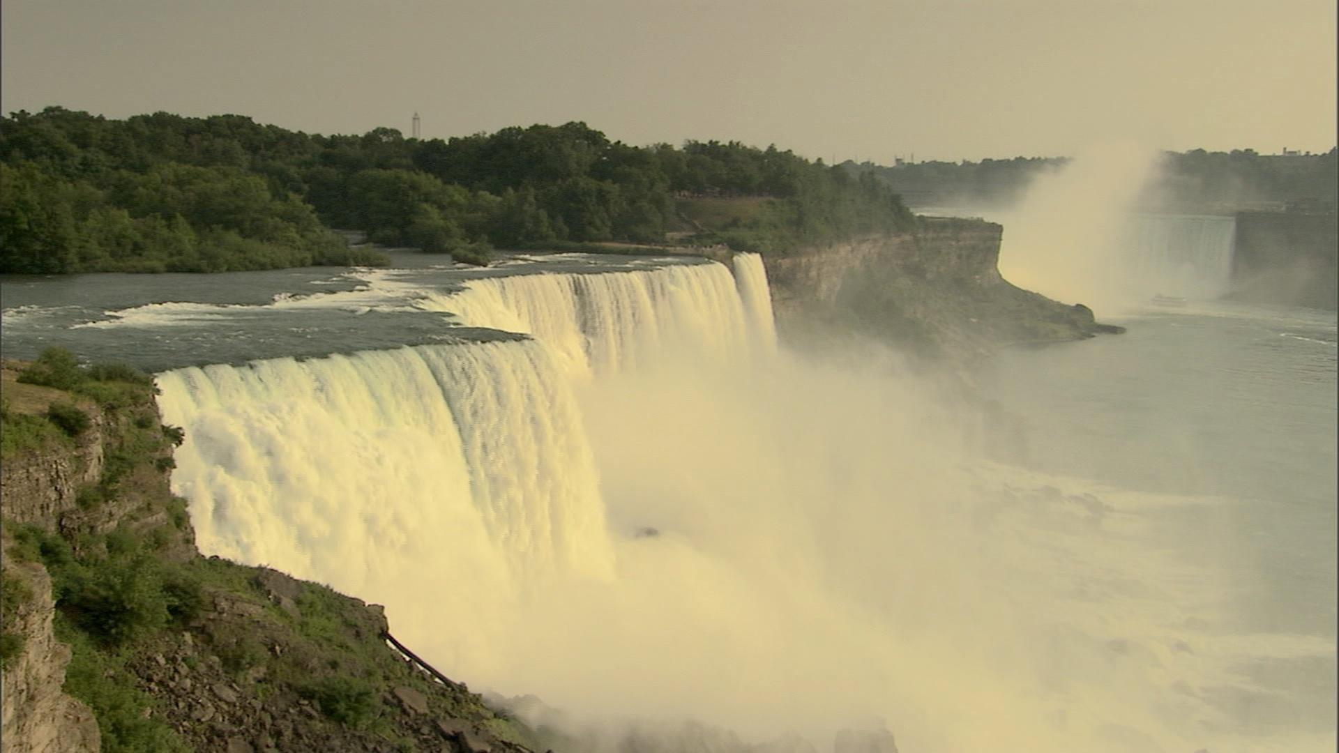 Niagara Falls 2006 movie scene