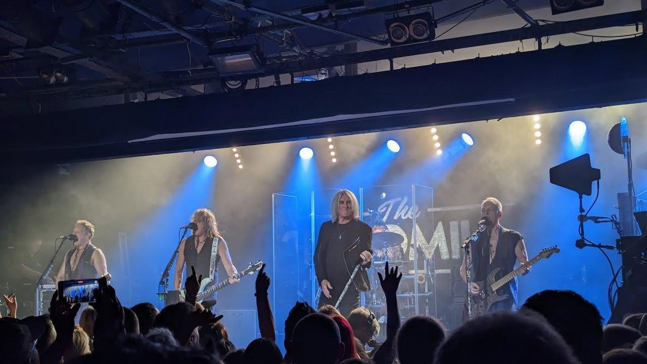 Def Leppard - Live at The Leadmill 2023 movie scene