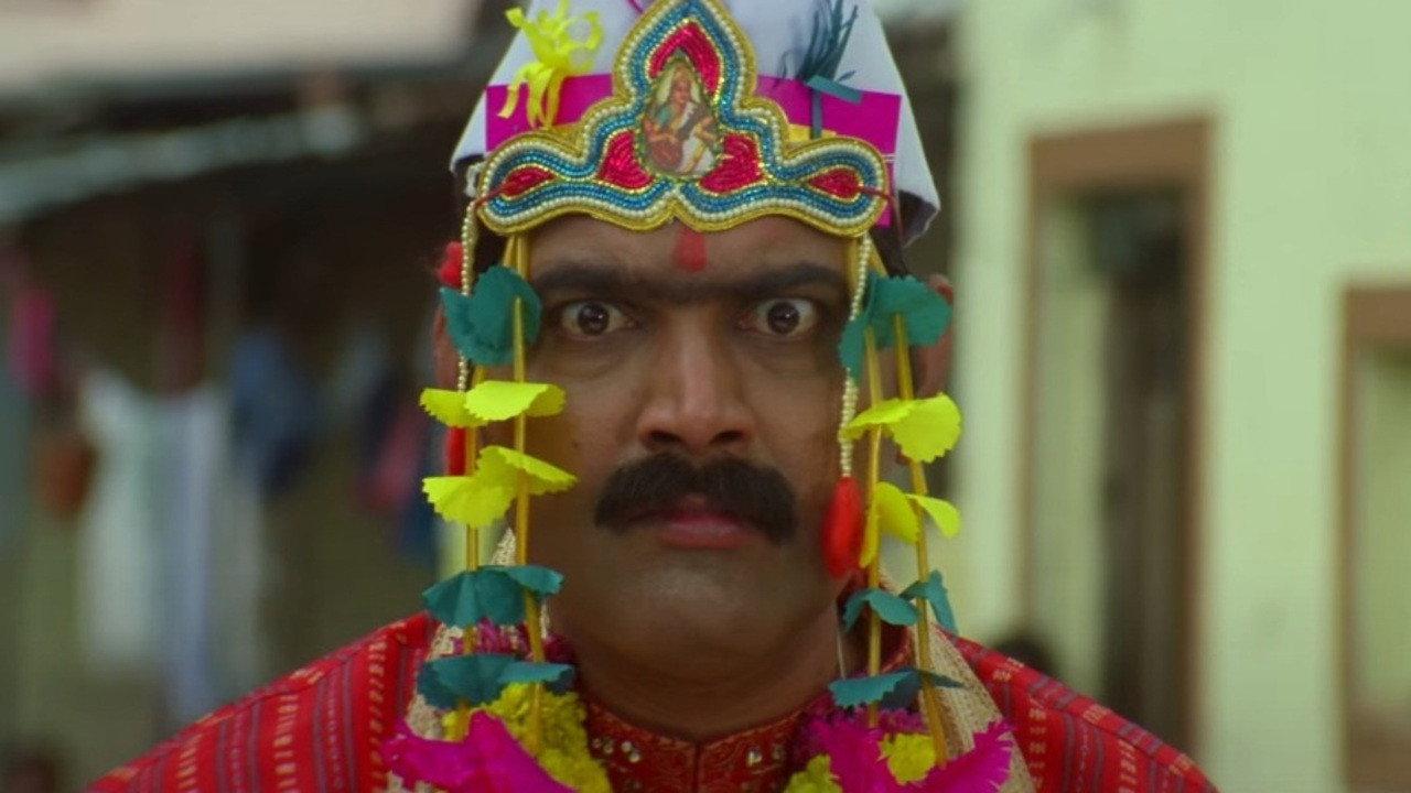 Sagla Karun Bhagle 2011 movie scene