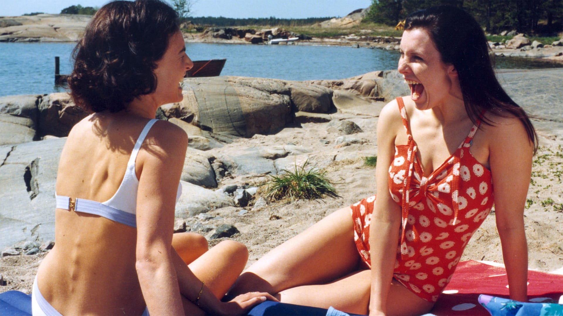 Amazing Women by the Sea 1998 movie scene