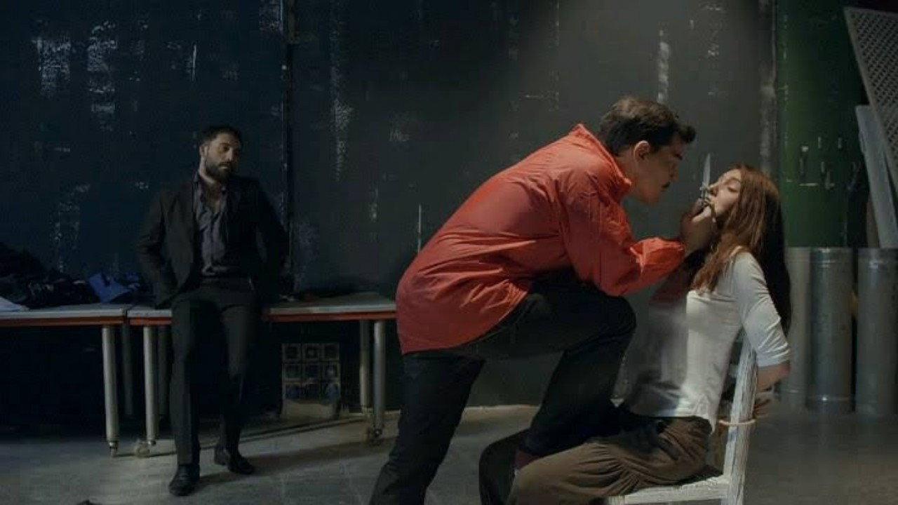 Kendin Ol 2015 movie scene