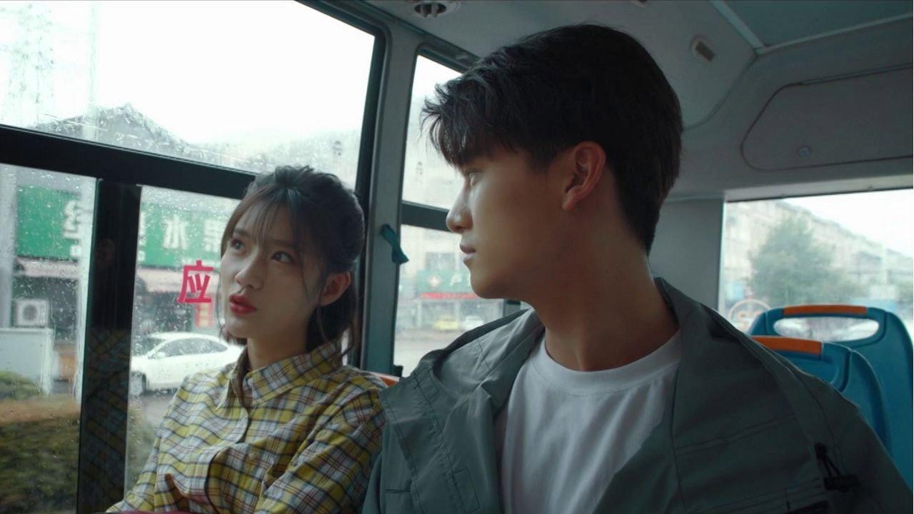 Please Enlighten Me 2021 movie scene