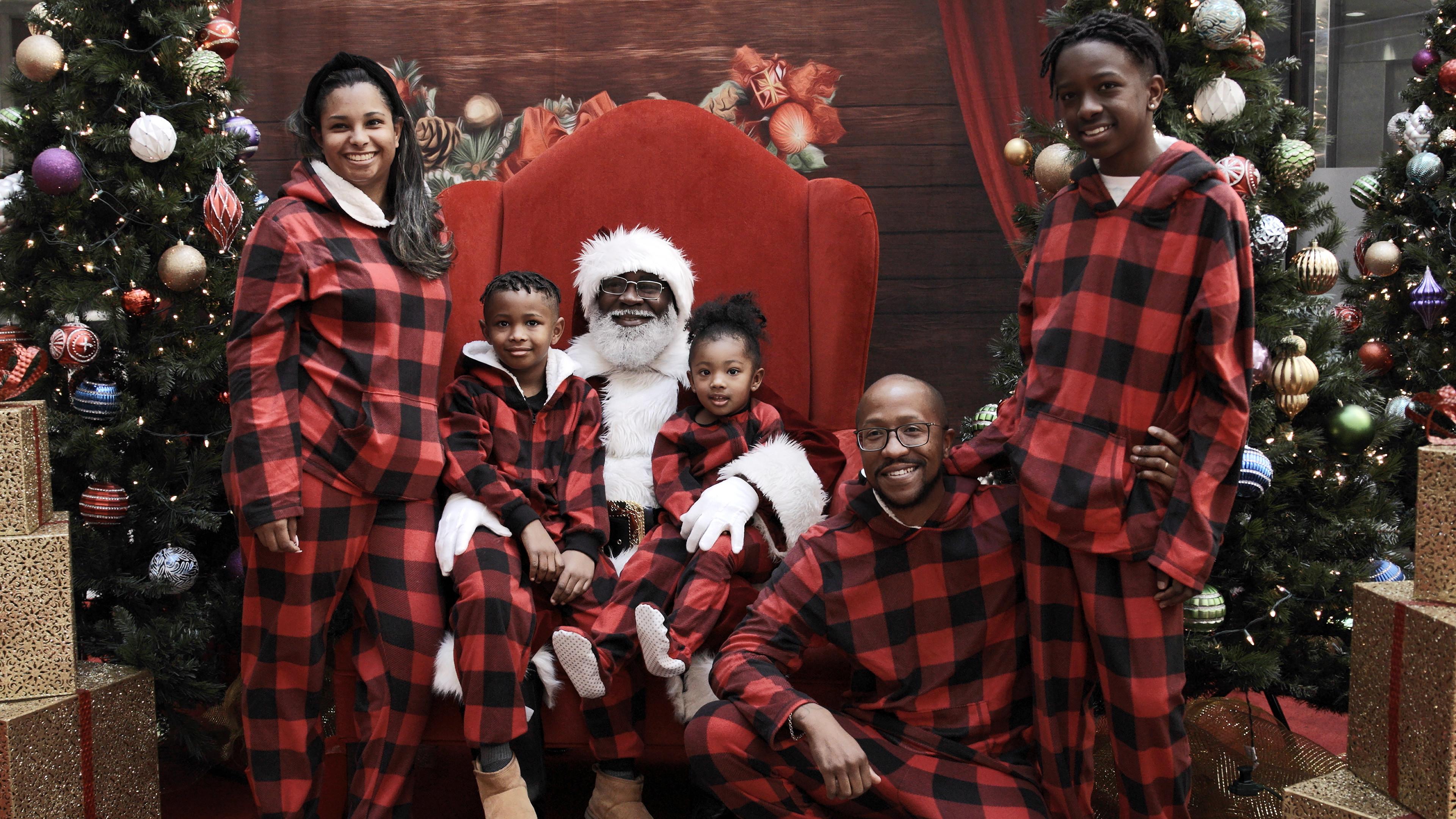 American Santa 2023 movie scene