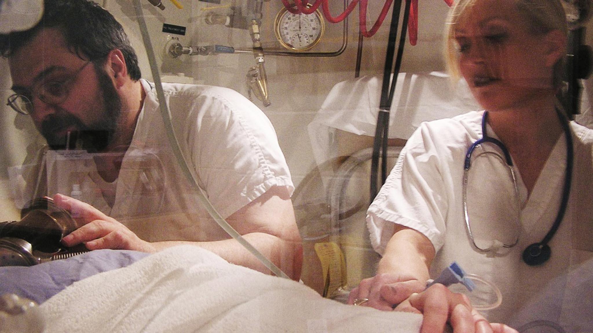 Hospital City 2004 movie scene