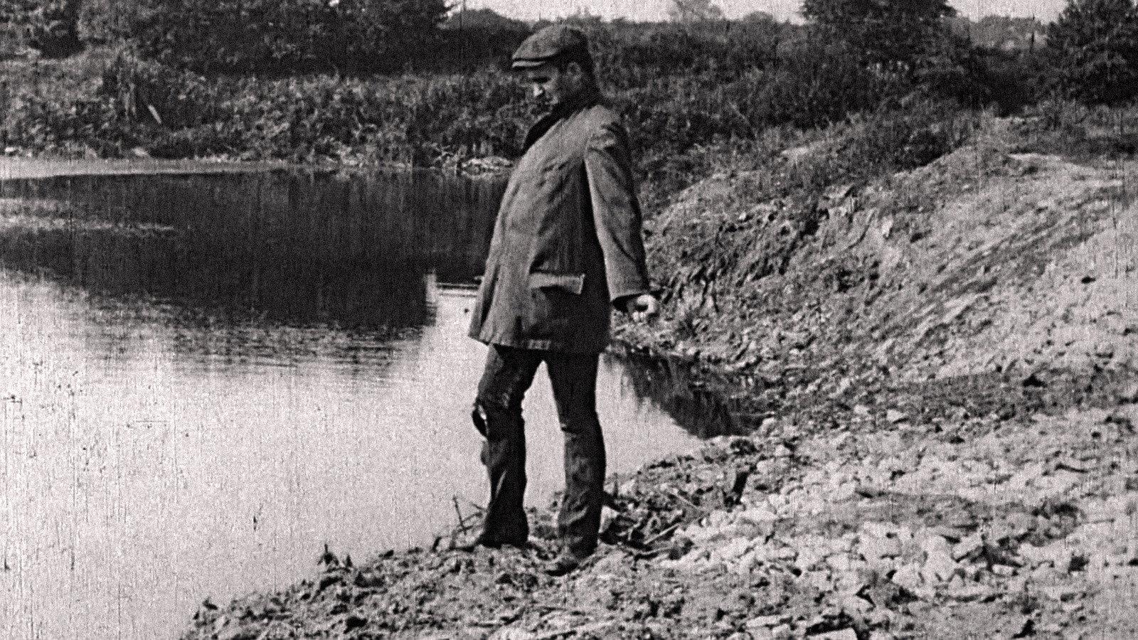 The Child as Benefactor 1909 movie scene