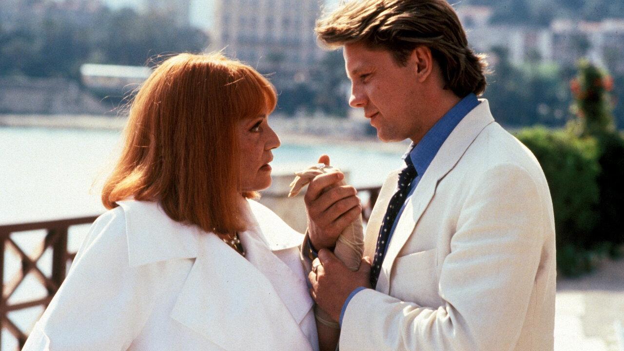The Old Lady Who Walked in the Sea 1991 movie scene