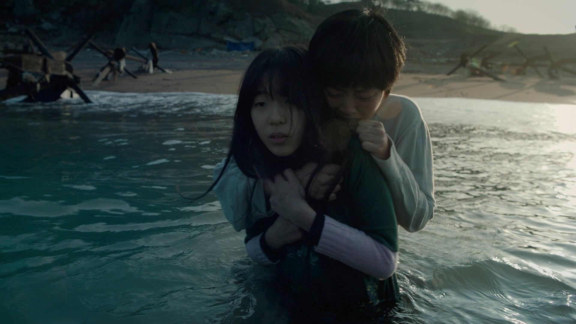 Height of the Wave 2019 movie scene