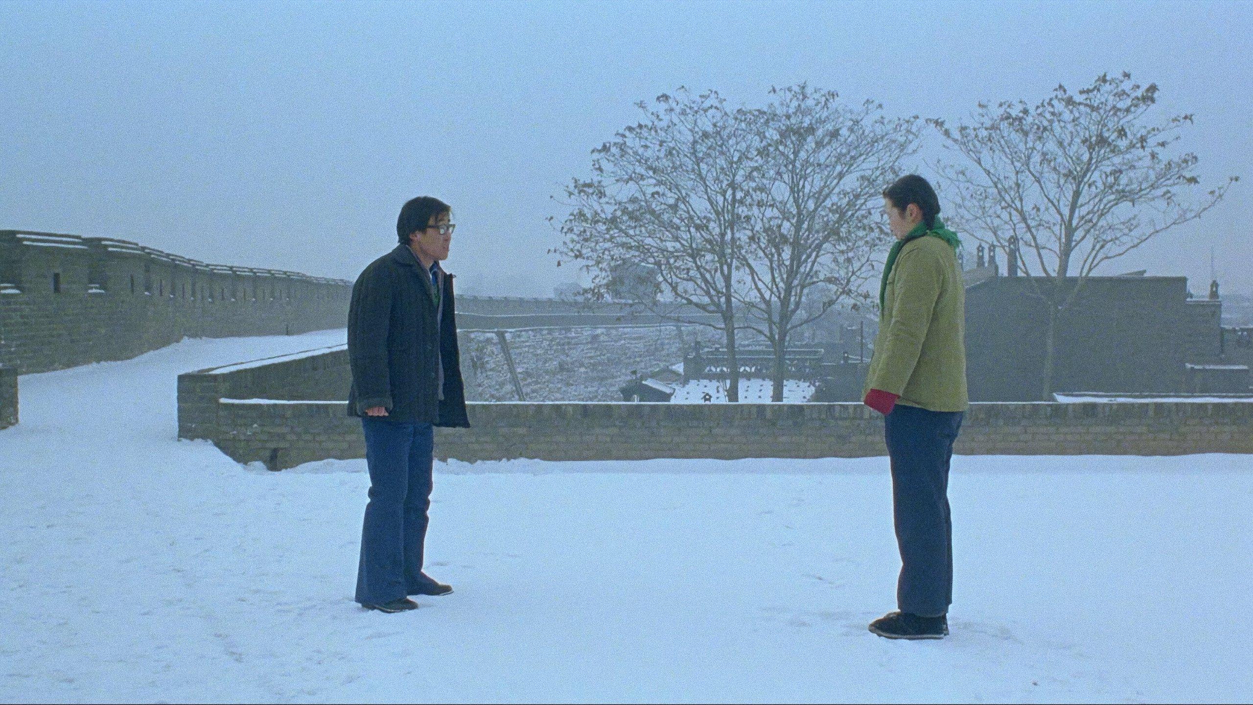 Platform 2001 movie scene