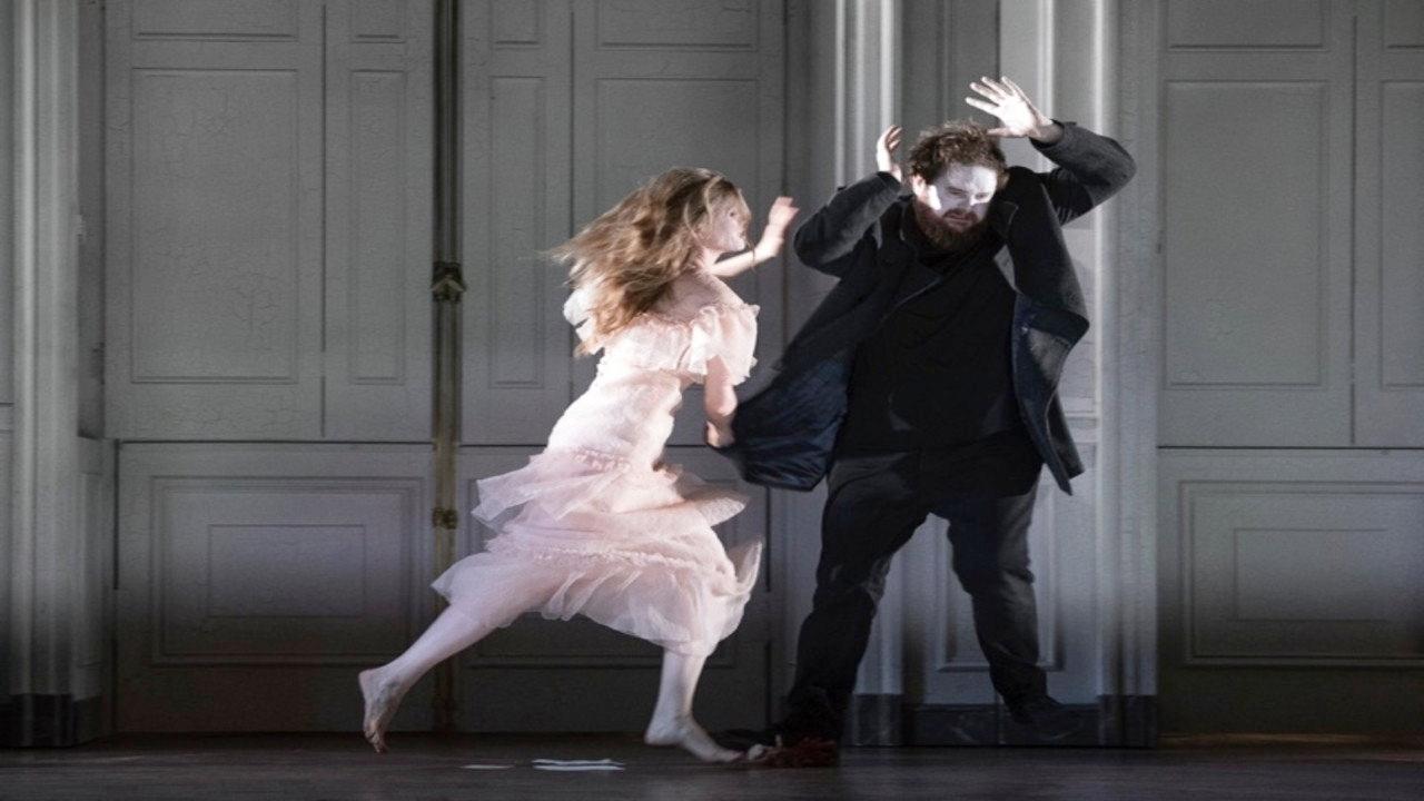 Glyndebourne: Hamlet 2018 movie scene