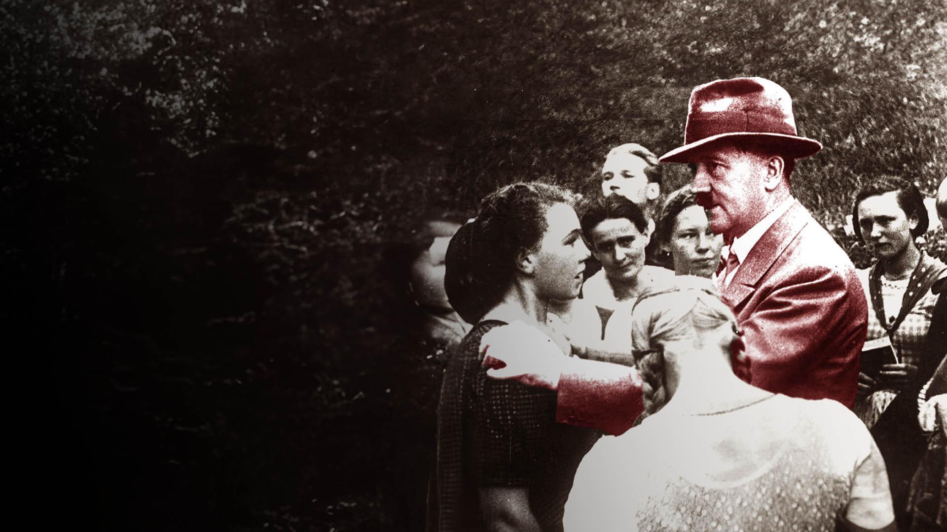 La Fascination des femmes pour Hitler 2011 movie scene