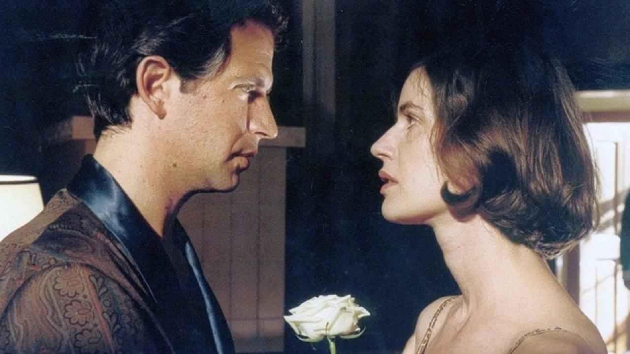 Letter from an Unknown Woman 2002 movie scene