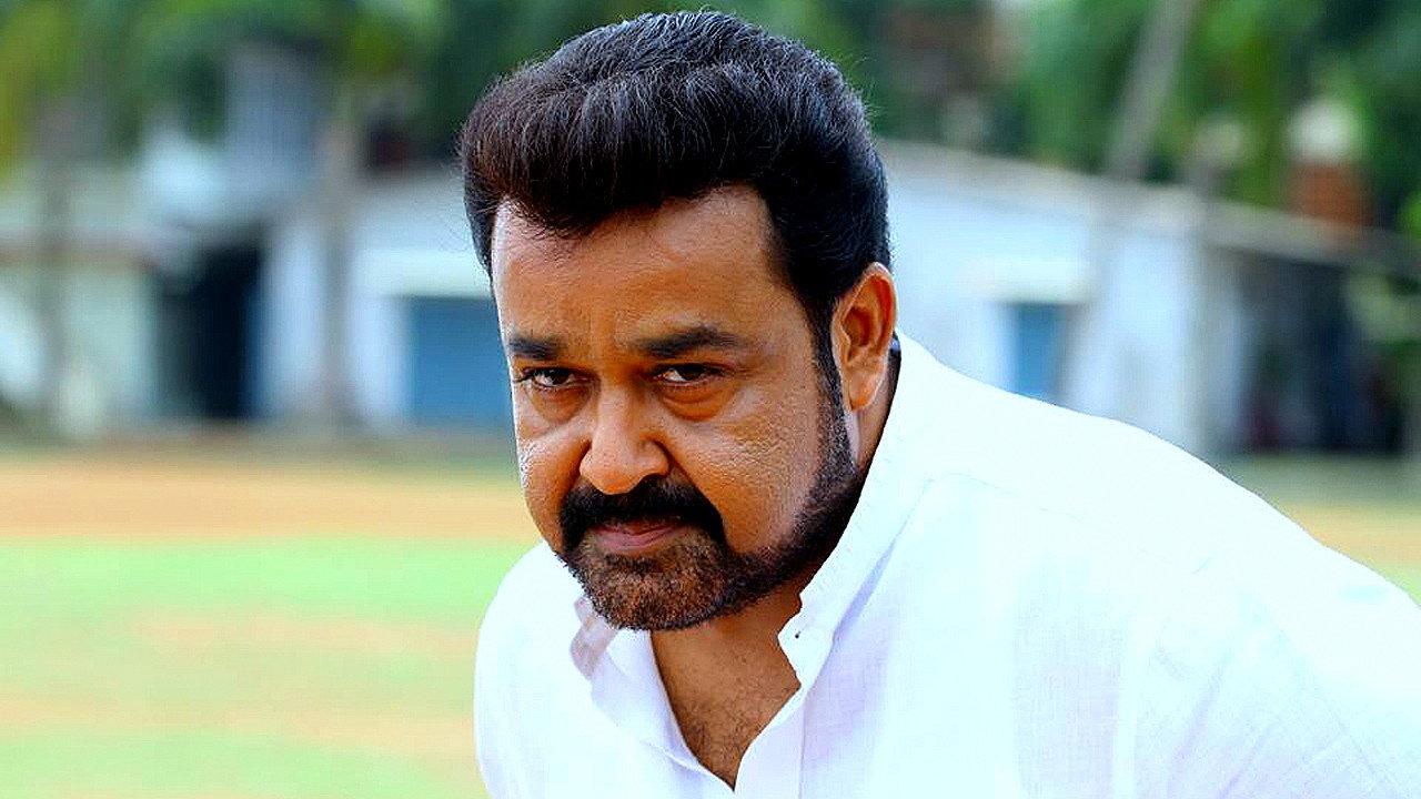 Peruchazhi 2014 movie scene